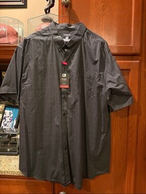 Van Heusen Short Sleeve Button-Down Shirt in Charcoal Gray Plaid